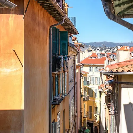 Charming Typical In The Heart Of Vieux Ac Apartamento